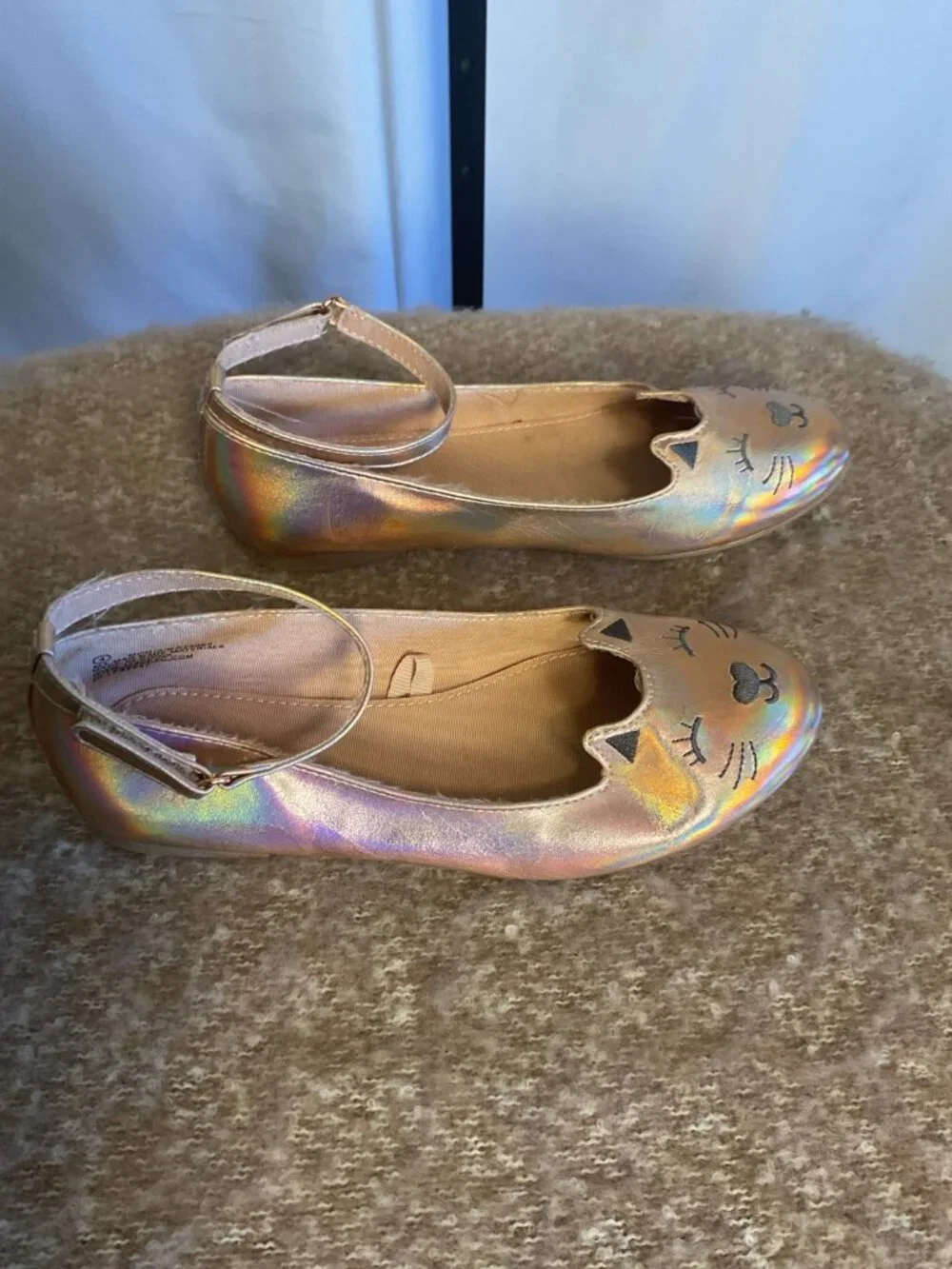 Wonder Nation Girls Cat Face Flats Holographic Mary Jane Shoes Size 4
